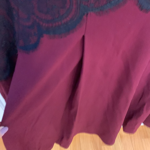 City Chic oxblood dress w/black lace accents Back zip. NWT size L/20 - Picture 7 of 9